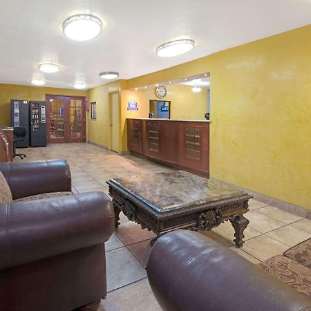 Days Inn By Wyndham East Albuquerque Eksteriør billede