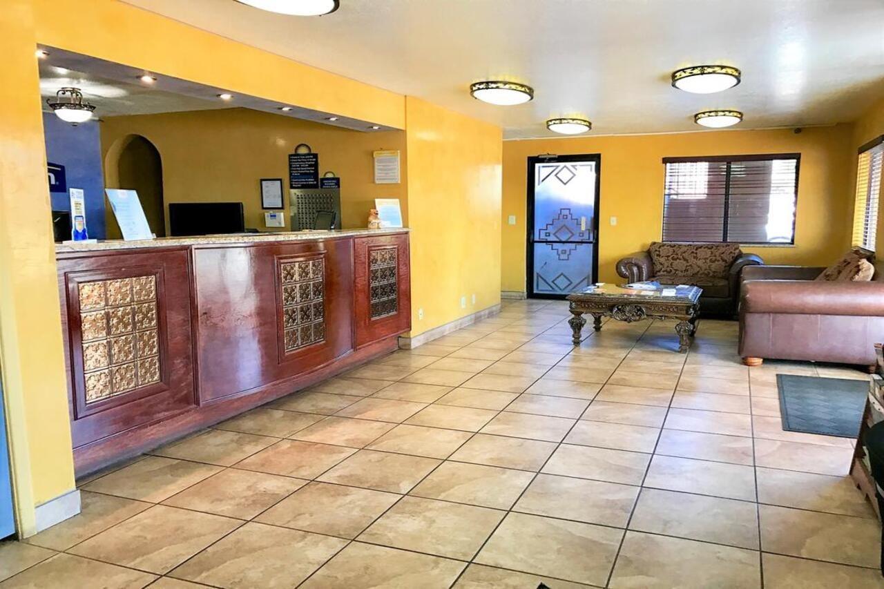 Days Inn By Wyndham East Albuquerque Eksteriør billede